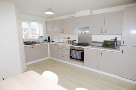 3 bed end of terrace house to rent in Maple Road, Blaydon-On-Tyne, NE21 - Photo 5