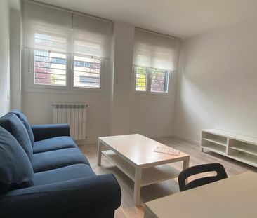 Apartamento de alquiler en Avenida de la Industria, 51, Primera Fas... - Photo 2