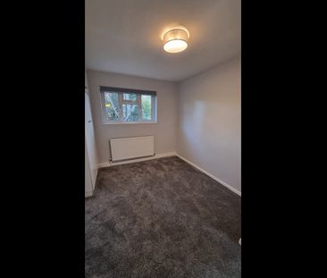 2 Bed Flat, St. Michael's Close, N3 - Photo 6