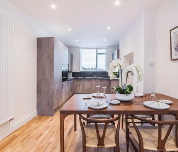 2 Bed Maisonette, Kings Road, SW3 - Photo 3