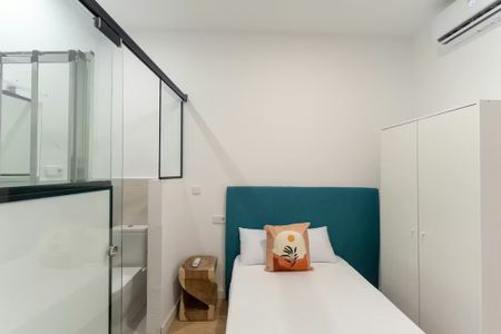 Calle Isabel La Católica, Madrid, Community of Madrid 28013 - Photo 2