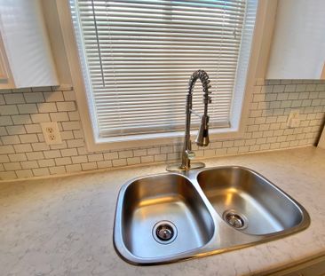 For Lease - 55 Athabaska Road, Barrie, Ontario - Photo 1