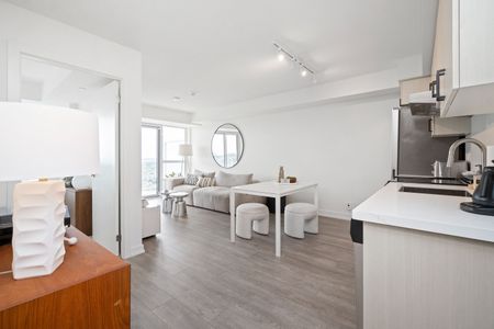 For Lease - 10 Wilby Crescent Unit# 2004, Toronto, Ontario - Photo 3