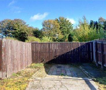 2 bedroom terraced house to rent - Photo 2