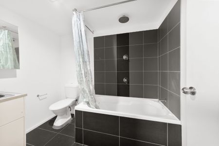 Cozy Home in Quiet Location - Photo 2