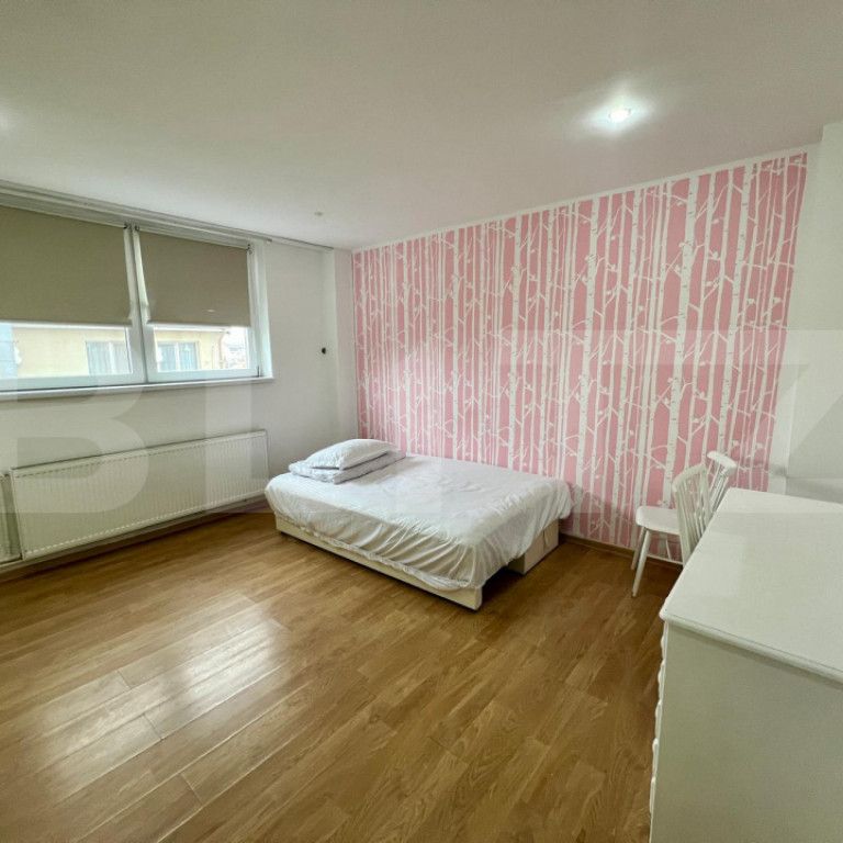 Apartament 2 camere, decomandat, 70 mp, centrala, zona 1 Mai - Photo 1