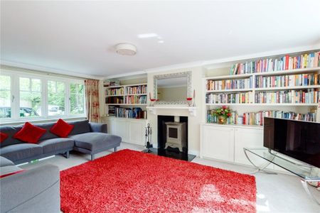 5 bedroom detached house to rent - Photo 2