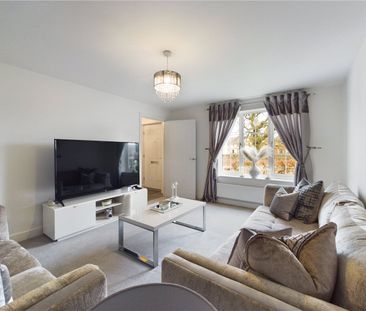 Bowling Green, Three Mile Cross, Reading, Berkshire, RG7 - Photo 2