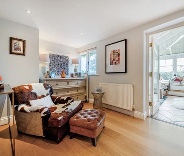 Parklands, Guildford, Surrey, GU5 - Photo 2