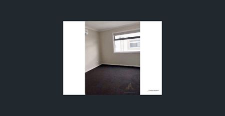 Contemporary TWO Bedroom Townhouse in Cranbourne North - Photo 4