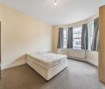 5 bedroom terraced house to rent - Photo 5