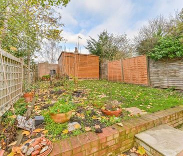 3 bedroom terraced house to rent - Photo 3