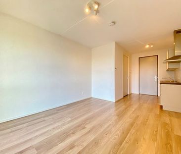 Te huur: Appartement Laakweg 24 R in Den Haag - Photo 1