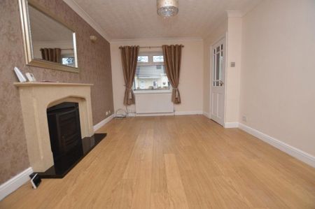 3 bedroom semi-detached house to rent - Photo 3