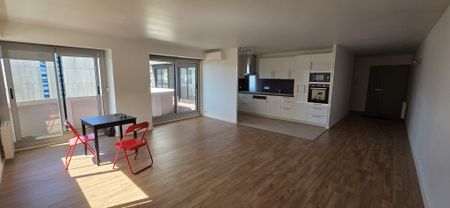 Location Appartement 4 pièces 104m² BORDEAUX 33000 - Photo 3
