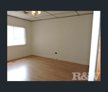 THREE BEDROOM FAMILY HOME - Photo 3