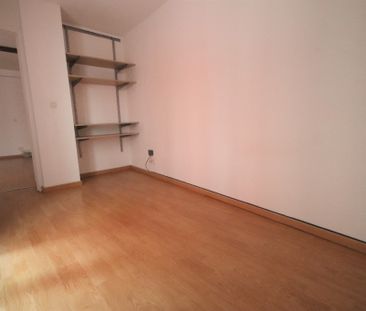 T2 de 49.60 m², rue de St André – Vieux Lille réf 28-002 - Photo 4