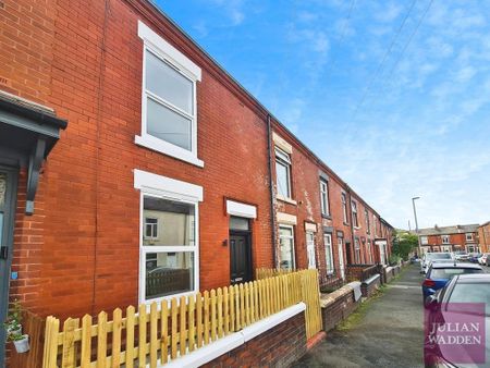 2 bedroom terraced house to rent - Photo 4
