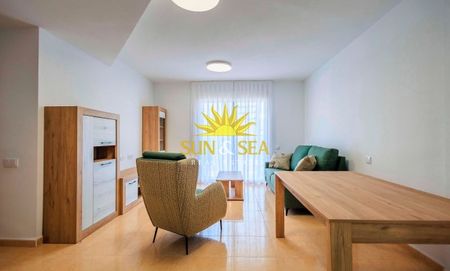 BRAND NEW APARTMENT FOR RENT IN ALMORADÍ - ALICANTE PROVINCE - Photo 3