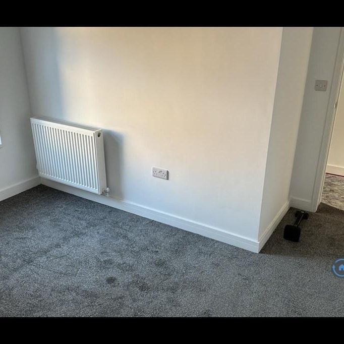 4 bedroom terraced house to rent - Photo 1