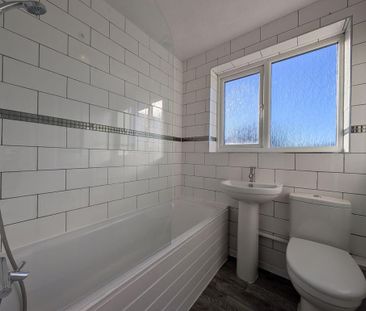 2 bedroom semi-detached house to rent - Photo 5