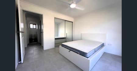 Fresh, Modern, Fully Renovated 3-Bedroom Home - Photo 3