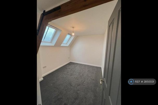 2 bedroom terraced house to rent - Photo 1