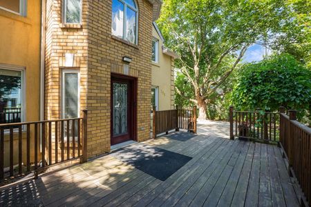 For Lease - 256 The Kingsway Road Unit# MAIN, Toronto, Ontario - Photo 2