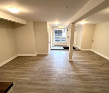For Lease - 155B Jane Street, Toronto, Ontario - Photo 6
