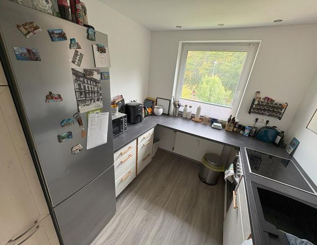 Vollständig möblierte 2-Zimmer-Wohnung für 1 Jahr Zwischenmiete - Foto 1