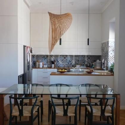 Prati/Vatican: Stylishly renovated, spacious 2 bedroom, 2 baths, a large living room, open-space kitchen, built-in storage, parquet floor, AC, silent, lift, with doorman. Ref #2412 - Photo 2