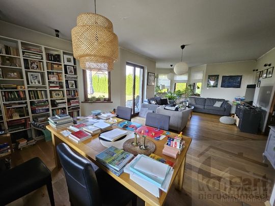 Dom wolnostojący w doskonałej lokalizacji - Photo 1