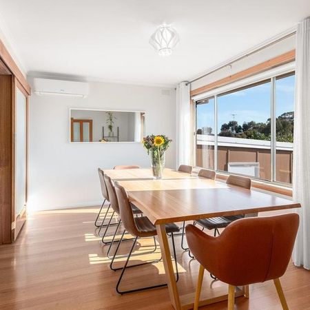 LOVELY LIGHT FILLED HOME - Photo 2