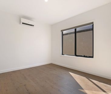 30 England St, Werribee VIC 3030 - Townhouse For Rent | Domain - Photo 5