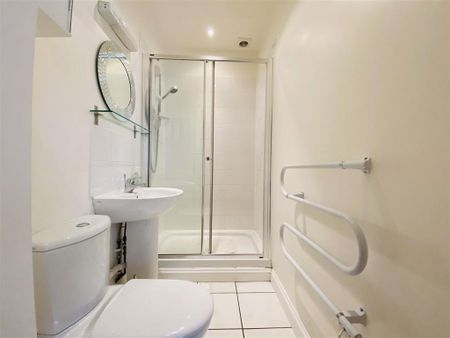 Studio to rent - Photo 5