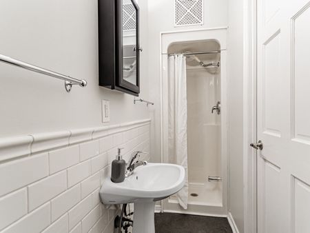 For Lease - 543 Queen Street Unit# 3, Toronto, Ontario - Photo 4