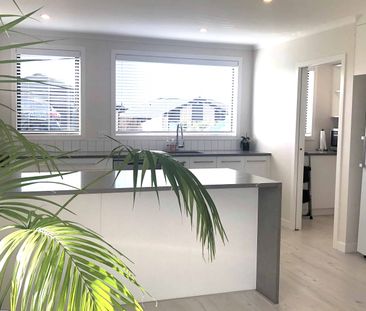 WELCOME TO WATERSIDE LIVING - KOWHAI POINT - Photo 2
