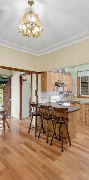 Spacious 3-Bedroom Home in a Convenient Seven Hills Location - Photo 1