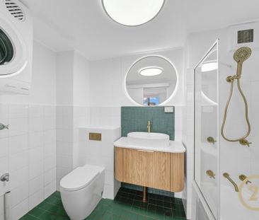 Modern Luxury Apartment with Secure Parking & Storage – Heart of Bo... - Photo 2