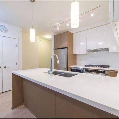 2 Bedrooms & 2 Bath - High Rise Condo - Photo 4