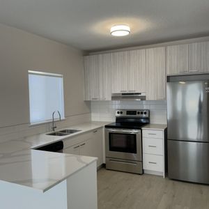 Nassau House - Photo 2