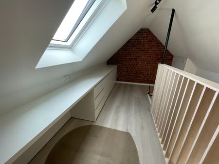Exclusief één slaapkamer DAK-APPARTEMENT met ruim terras en openlucht autostandplaats - Photo 4