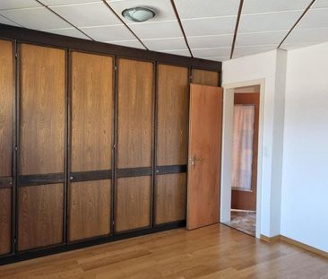 Charmante 2½-Zimmer-Wohnung mit Balkon und Cheminée in Luzern - Photo 5
