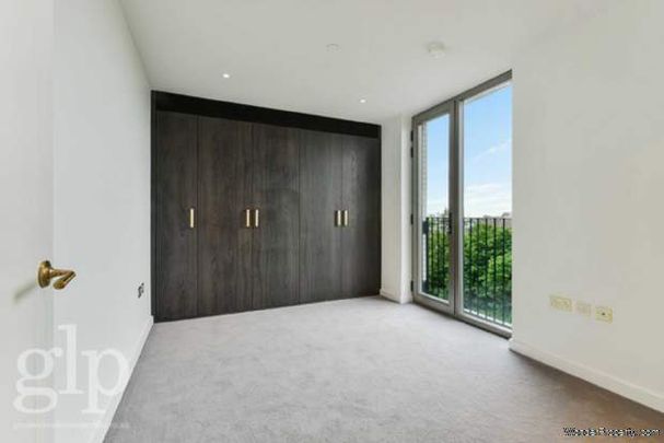 2 bedroom property to rent in London - Photo 1