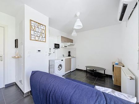 Location Appartement 1 pièce 16m² LA CIOTAT 13600 - Photo 3