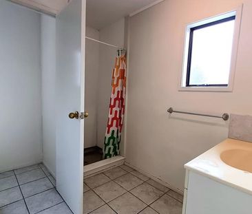 Great Location and Handy to Henderson Mall - Photo 5