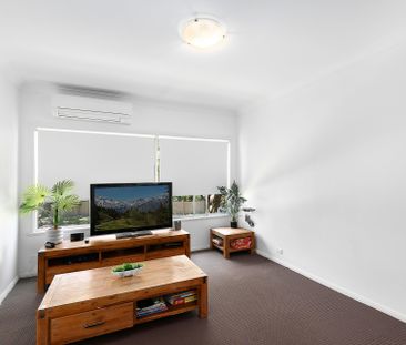 7 Burrawong Street, Bateau Bay NSW 2261 - House For Rent | Domain - Photo 4
