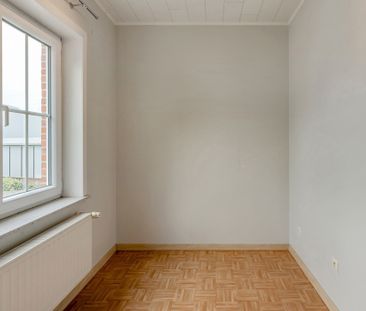 Woning met 3 SLK's, garage en tuin te OLVW. - Photo 4