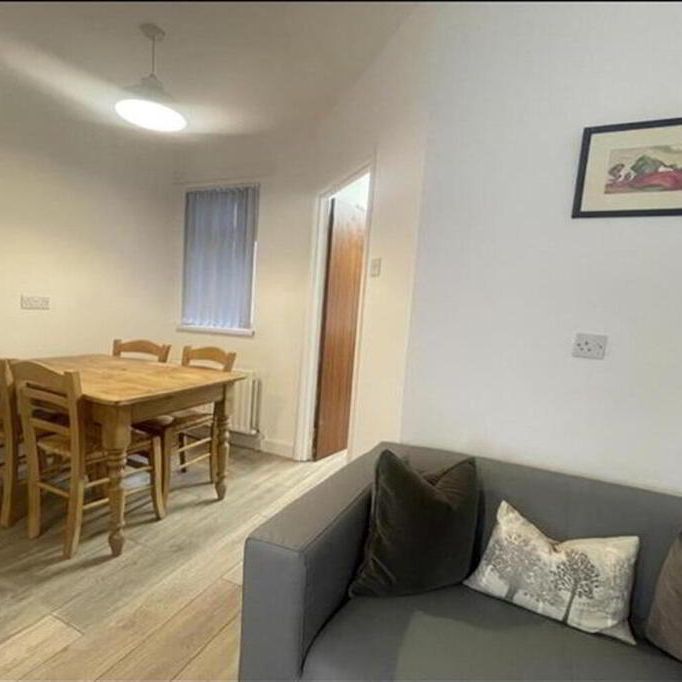 18 Mayfield Street, Belfast, BT9 7HF - Photo 1