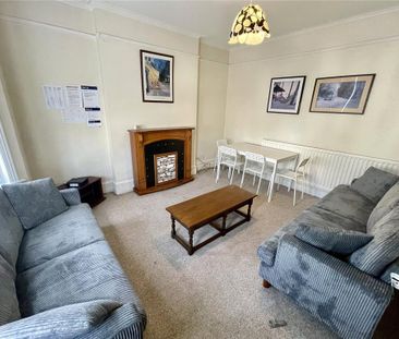 4 bedroom detached house to rent - Photo 2